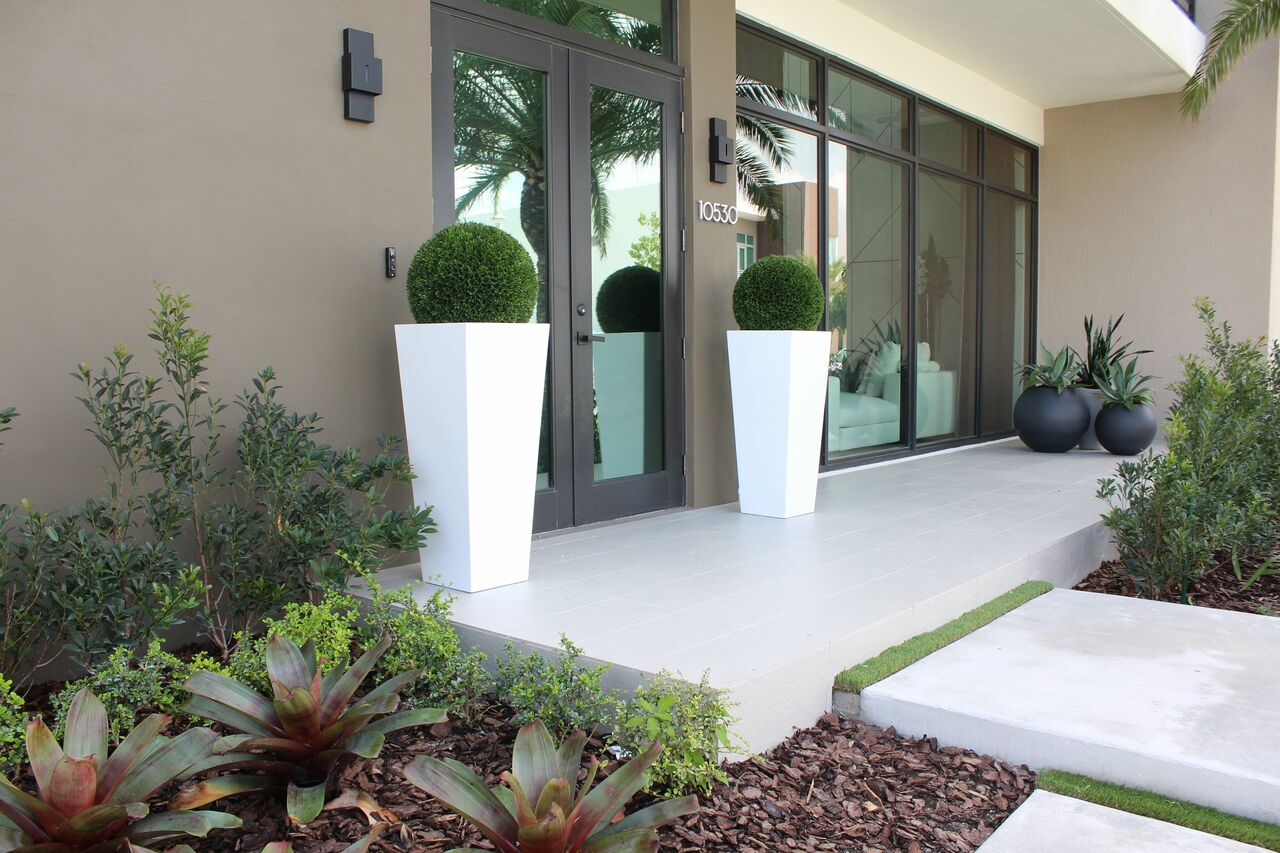Topiaire 20" avec grand vase Beau en fibre de verre