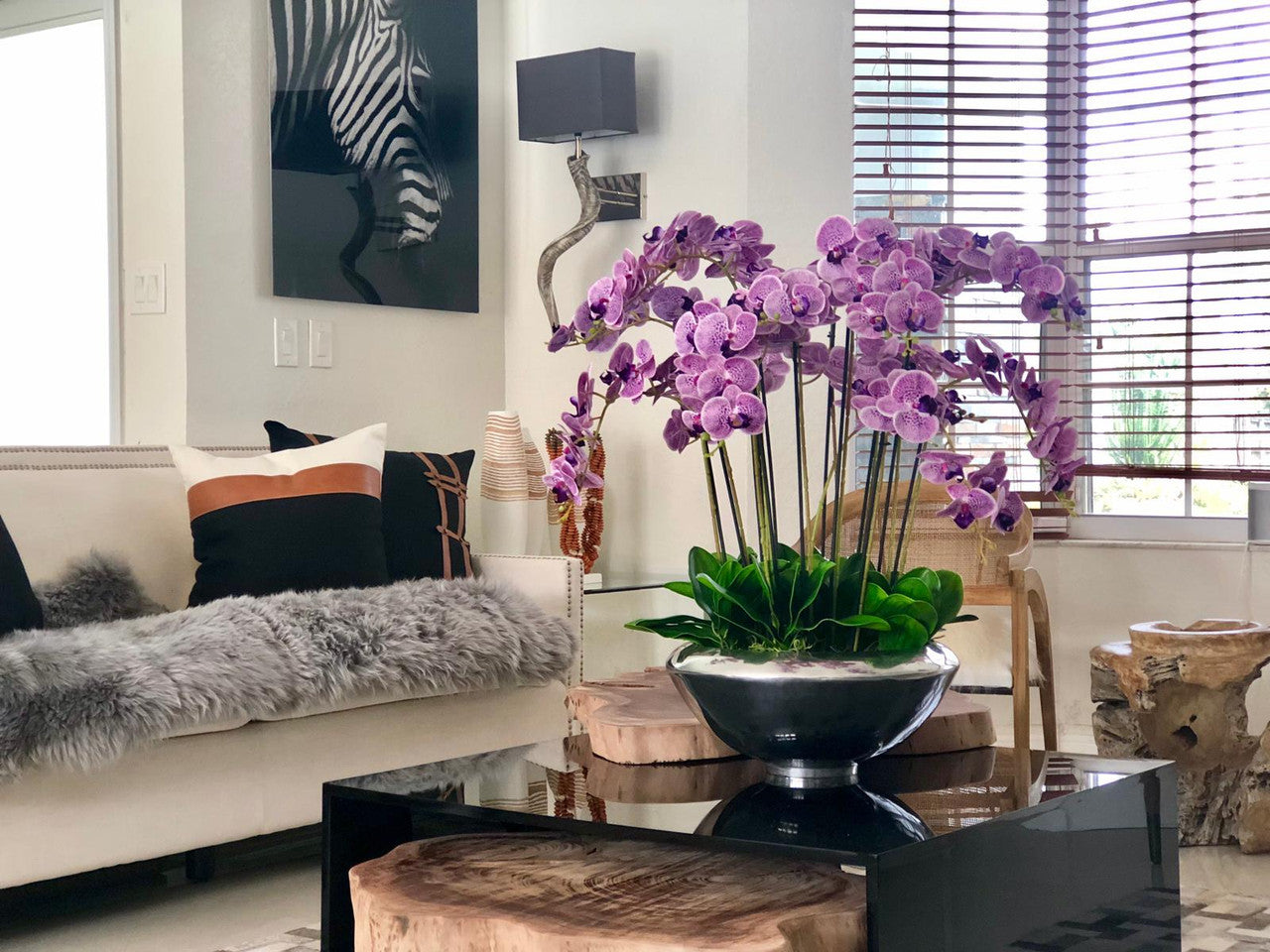 Coupe Avenue aux orchidées Phalaenopsis violettes